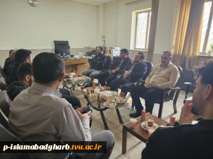 جلسه ریاست ومعاونت مرکز با بسیج دانشجویی استان کرمانشاه  7