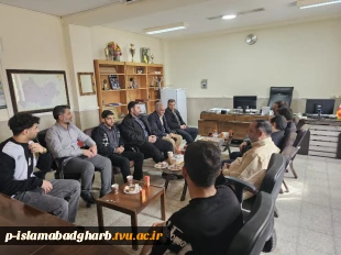 جلسه ریاست ومعاونت مرکز با بسیج دانشجویی استان کرمانشاه  8